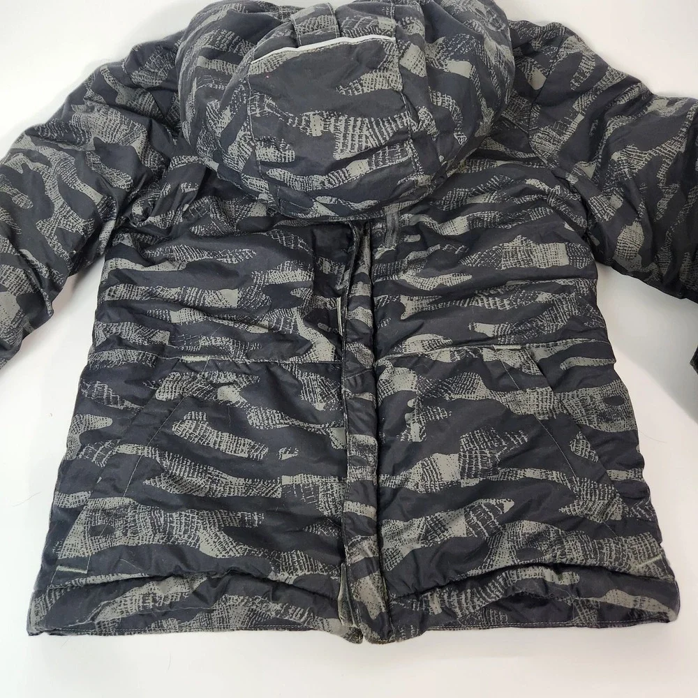 Columbia Kids Puffer Jacket Camo Print‎ Hooded Winter Warmth Outerwear Winter